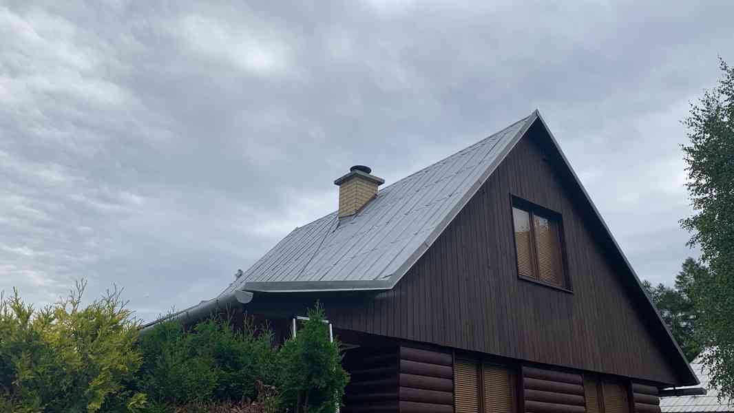 Nátěr střešních krytin ,cisteni střech , impregnace  - foto 6