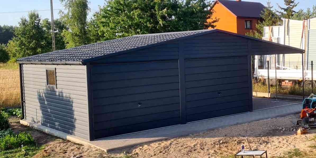 Plechová garáž 6x6m + přístřešek 3m - sedlová střecha TS383 - foto 2