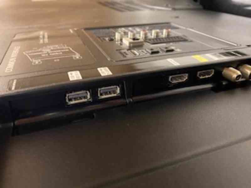 Televize LED Samsung UE 46 - foto 4