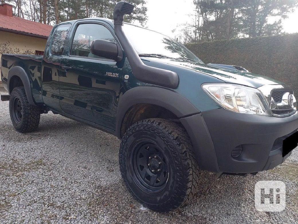 Toyota Hilux 2,5D-4D 4x4 Extra Cab 106kw - foto 1