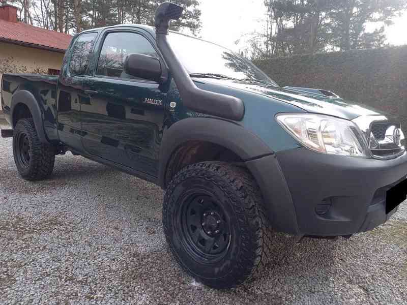 Toyota Hilux 2,5D-4D 4x4 Extra Cab 106kw - foto 1