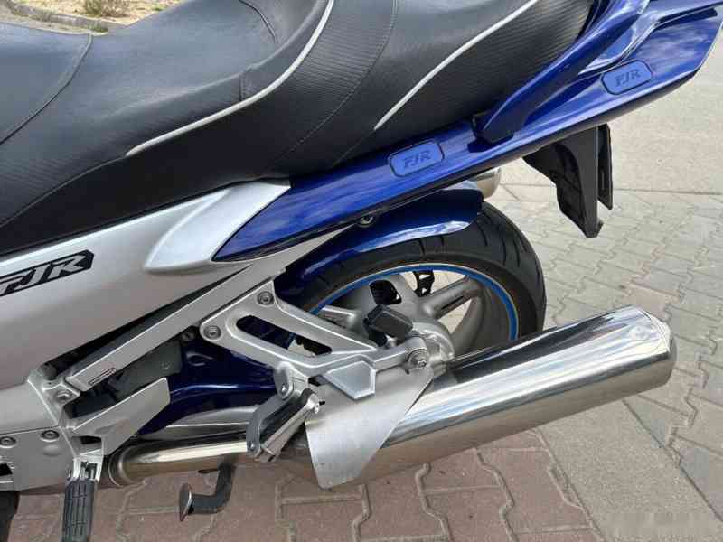 Yamaha FJR 1300 2005 - foto 13