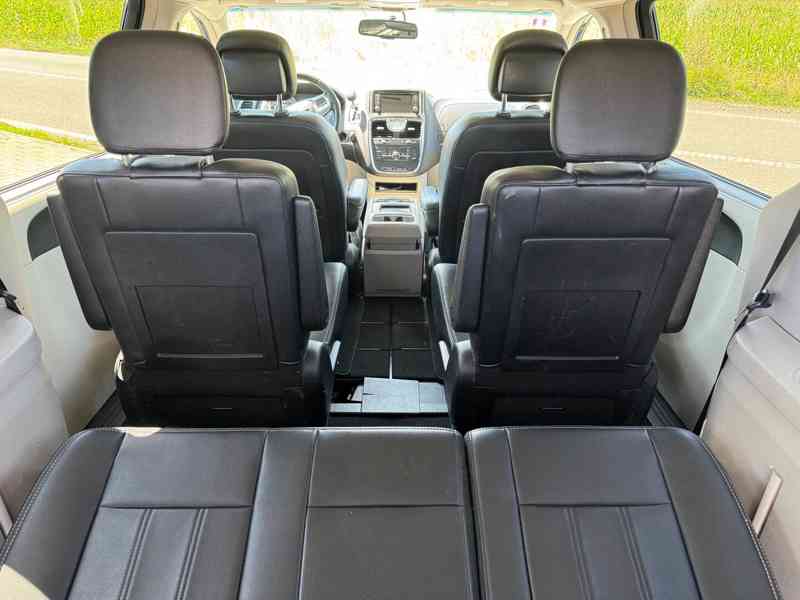 Chrysler Town & Country 3.6 RT LPG NAVI DVD 2013 - foto 8