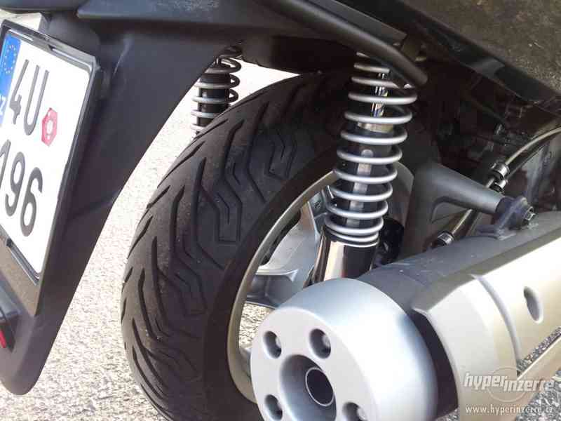 Kymco Xciting 500 rok výroby 2008 - foto 6
