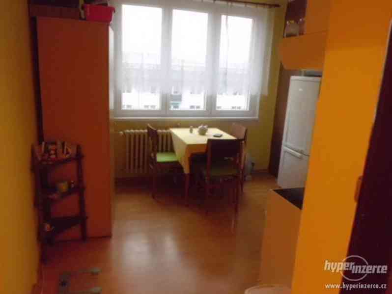 Pronájem bytu 1+1 Milovice - foto 3