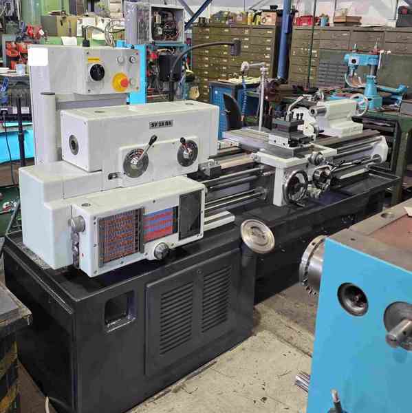 Soustruh SV 18 RA/1000 po GO v r. 2025 - foto 2
