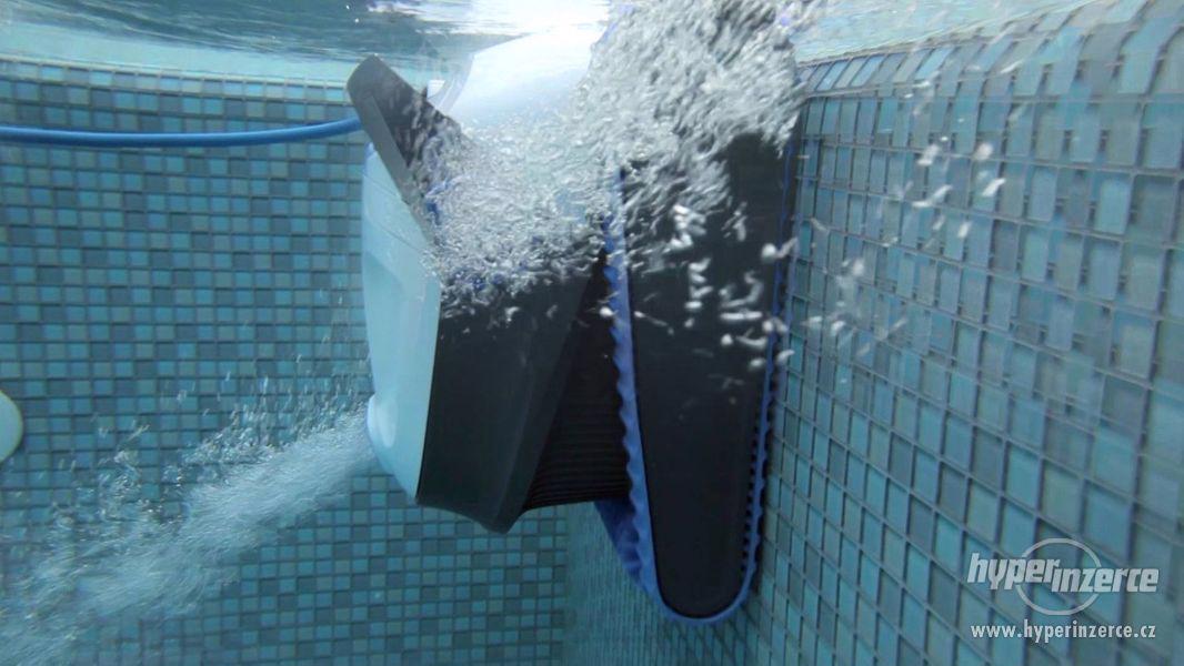 Automatické čištění bazénu - foto 2