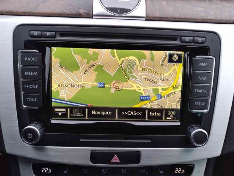 VOLKSWAGEN PASSAT VARIANT 2.0 TDI EXCLUSIVE PANORAMA ANUÁL - foto 26