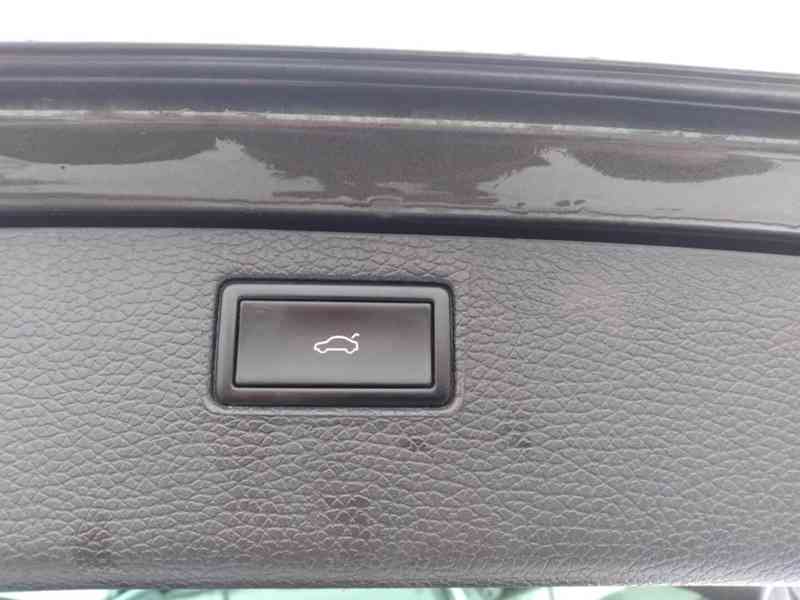 VOLKSWAGEN PASSAT VARIANT 2.0 TDI EXCLUSIVE PANORAMA ANUÁL - foto 46