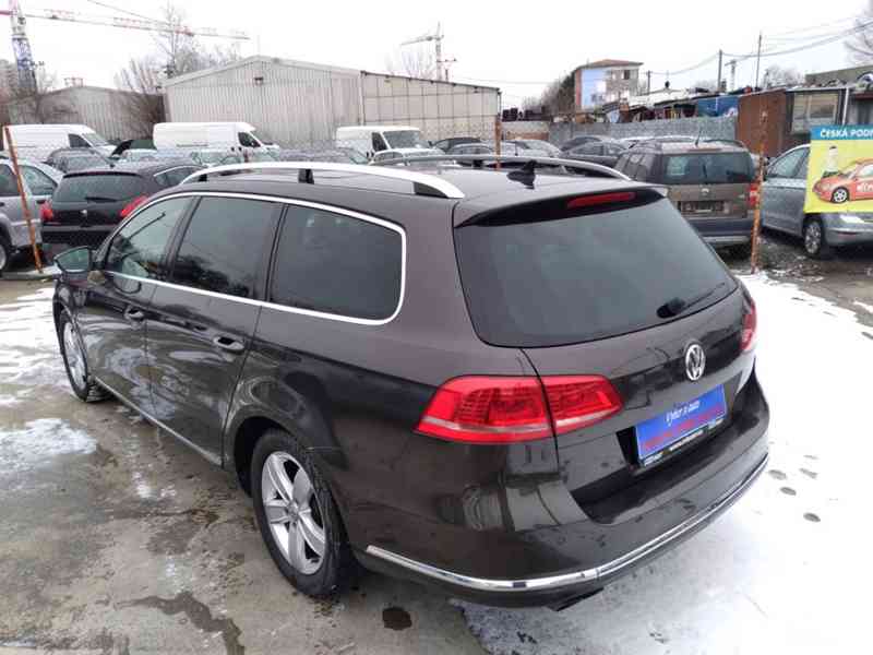 VOLKSWAGEN PASSAT VARIANT 2.0 TDI EXCLUSIVE PANORAMA ANUÁL - foto 6