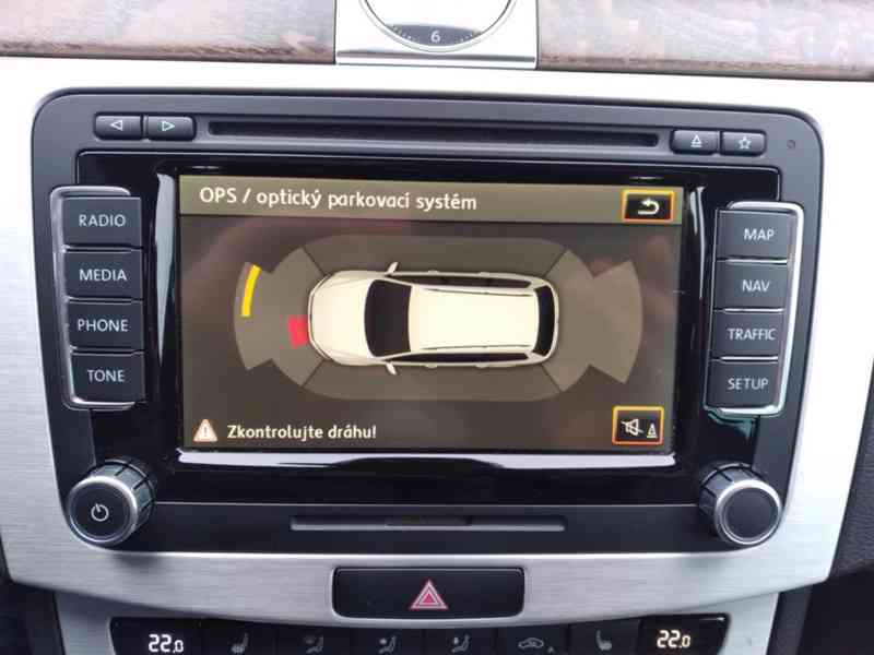 VOLKSWAGEN PASSAT VARIANT 2.0 TDI EXCLUSIVE PANORAMA ANUÁL - foto 23