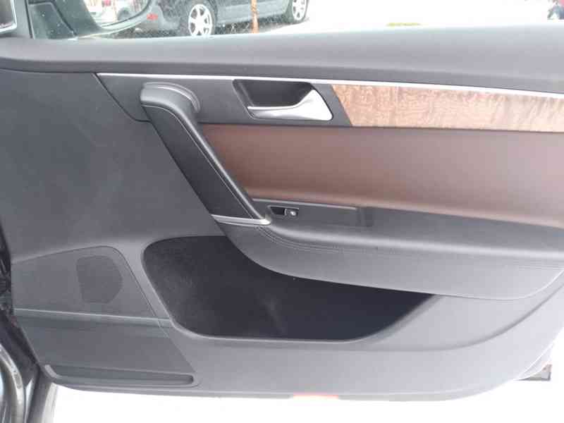 VOLKSWAGEN PASSAT VARIANT 2.0 TDI EXCLUSIVE PANORAMA ANUÁL - foto 49