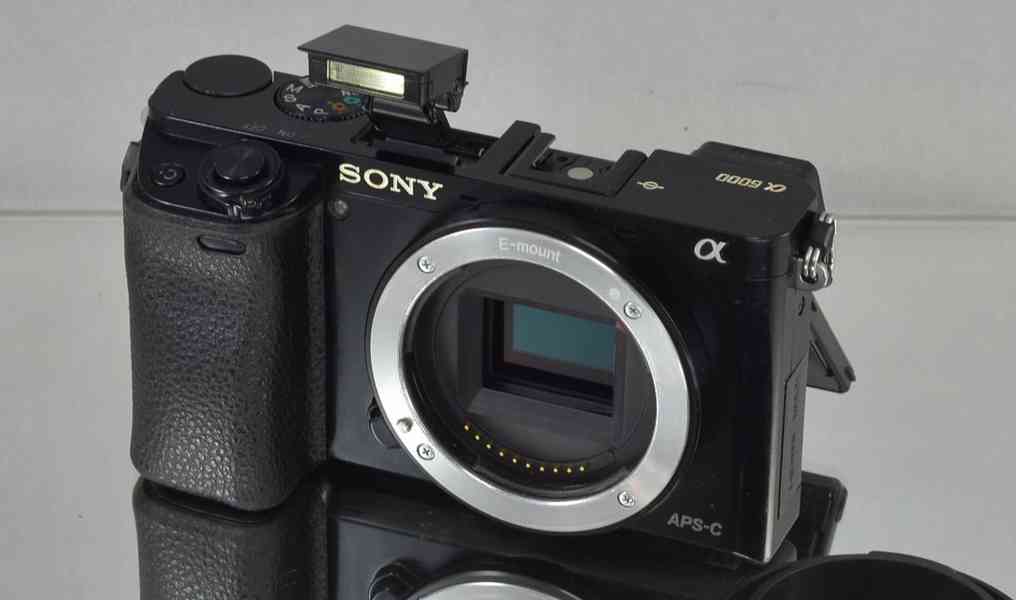 Sony A6000+18-55 mm 24 Mpx*Full HDV*WIFI*22000 Exp - foto 4