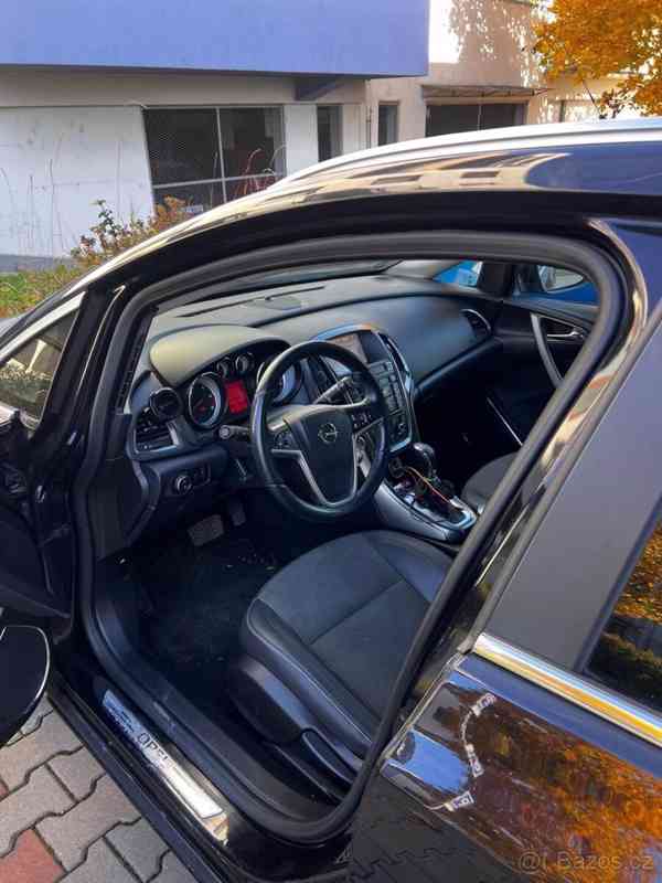 Opel Astra - foto 3
