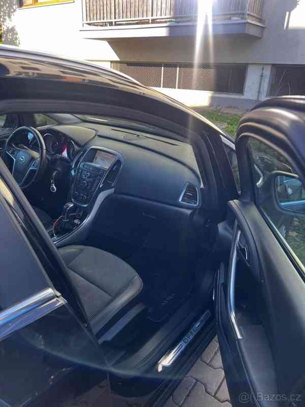 Opel Astra - foto 11