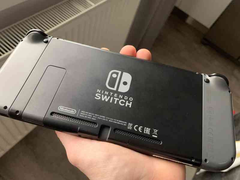 Nintendo switch + 6 her - foto 2