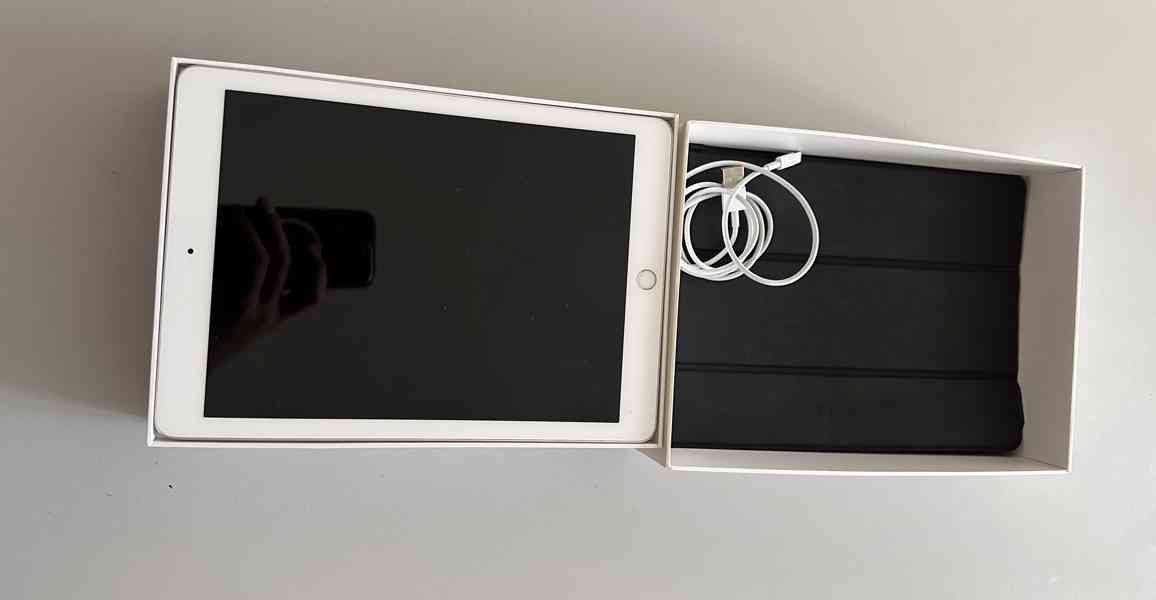 iPad 6.generace 32 GB Wi-Fi - foto 4