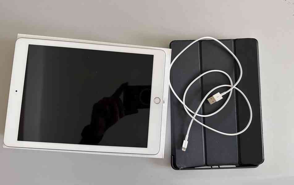 iPad 6.generace 32 GB Wi-Fi - foto 3