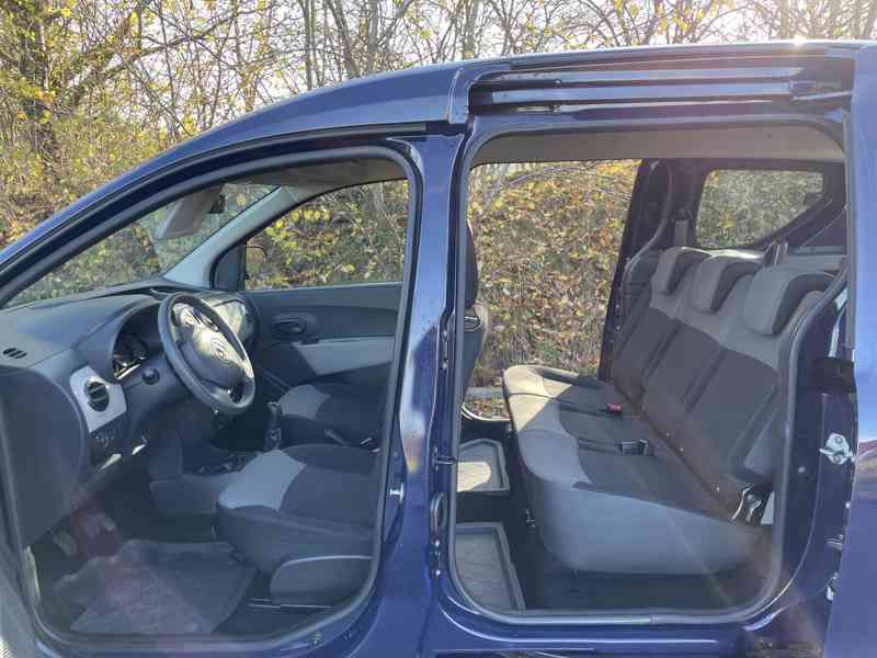 Dacia Dokker: rampa pro převoz vozíčkáře - foto 6