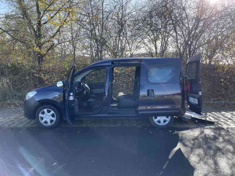 Dacia Dokker: rampa pro převoz vozíčkáře - foto 4