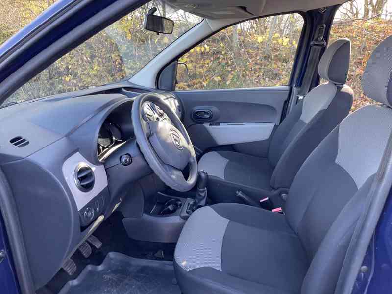 Dacia Dokker: rampa pro převoz vozíčkáře - foto 8