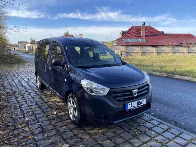Dacia Dokker: rampa pro převoz vozíčkáře - foto 11