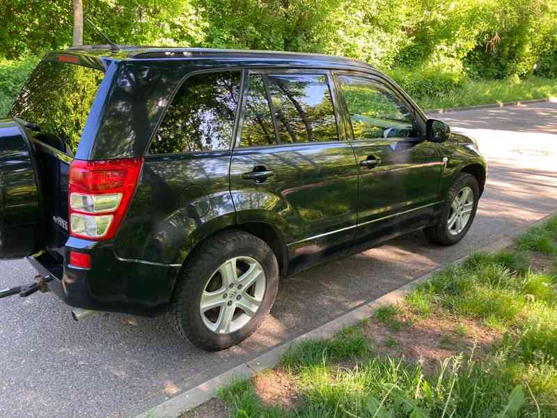 Suzuki Grand Vitara 2.0i Comfort+ benzín 103kw - foto 3