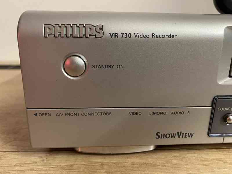 Značkový videorekordér Philips VR730 - foto 3