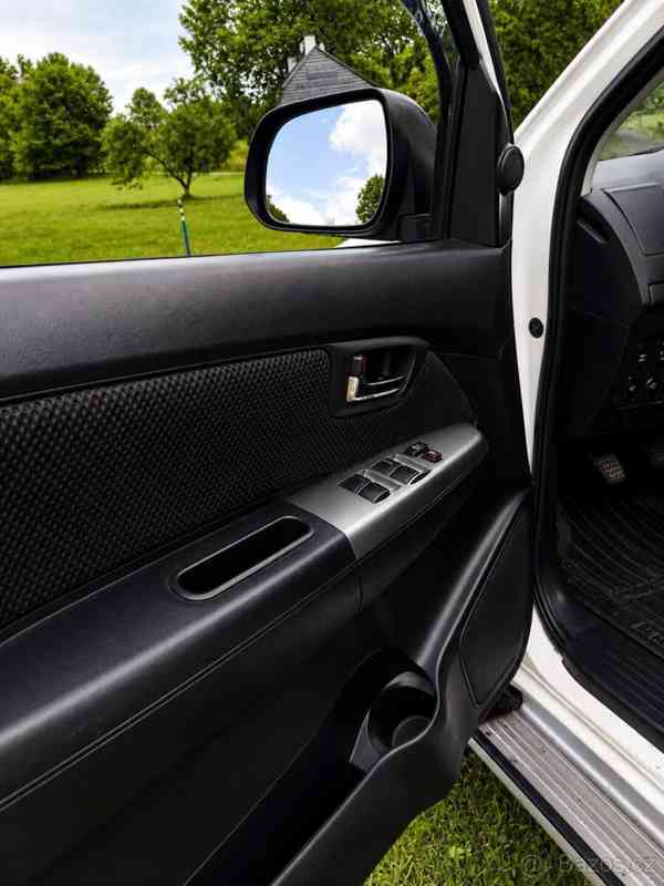 Toyota Hilux 2,5   d4d 2014, tažné, ČR - foto 9