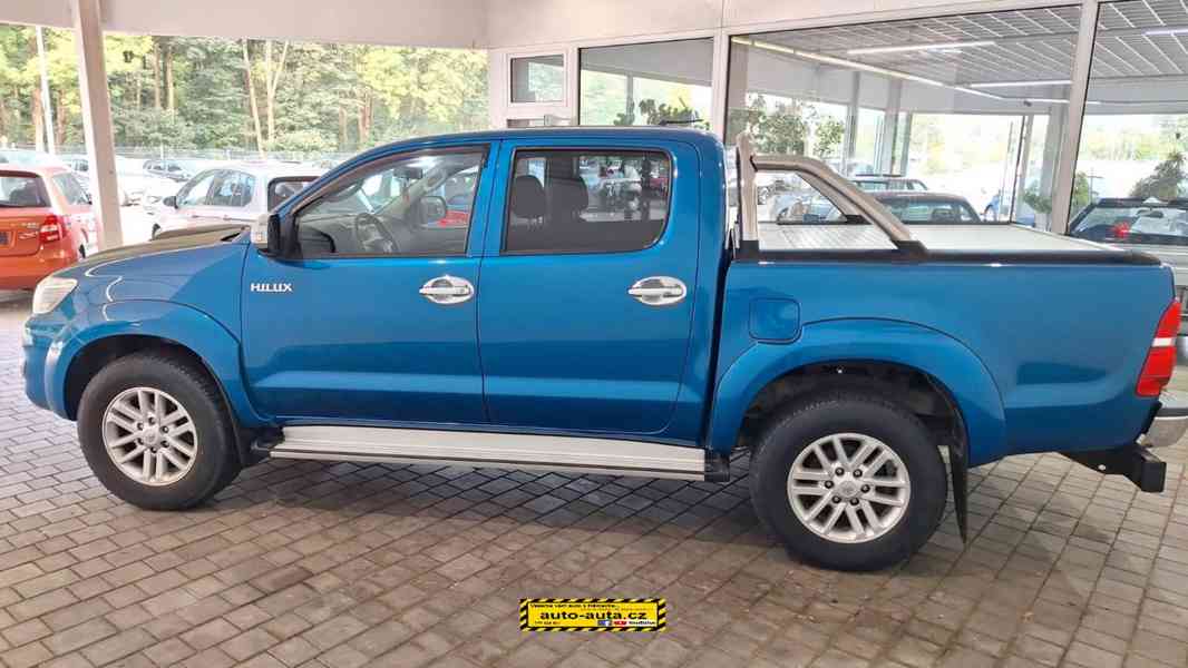 Toyota Hilux 2,5 D4D Double Cab Comfort 106kw - foto 6