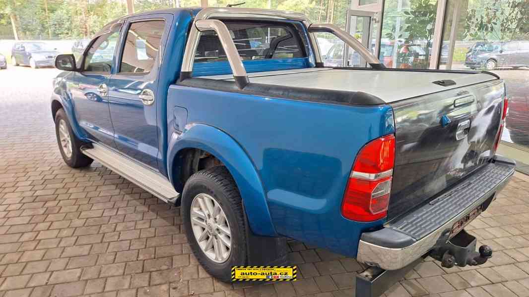 Toyota Hilux 2,5 D4D Double Cab Comfort 106kw - foto 14