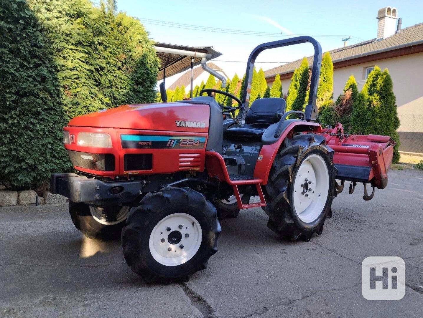  Traktor Yanmar YN422F + příslušenství - foto 1