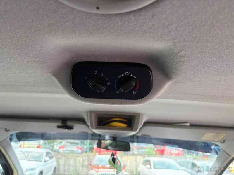 Ford Tourneo Custom 2,2   2013r.v.92 kW - foto 11