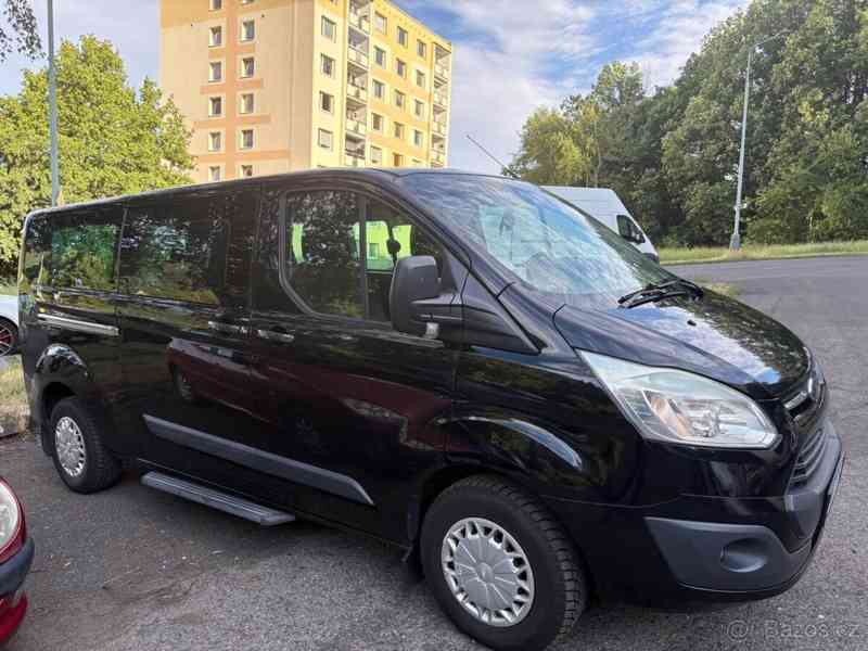 Ford Tourneo Custom 2,2   2013r.v.92 kW - foto 2