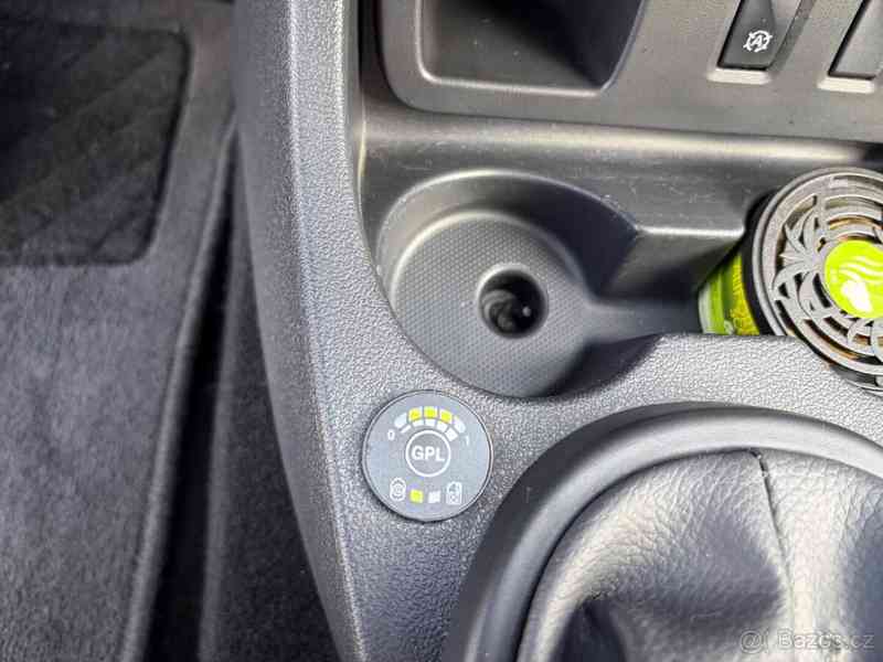Dacia Duster 1,6   SCe LPG - foto 16