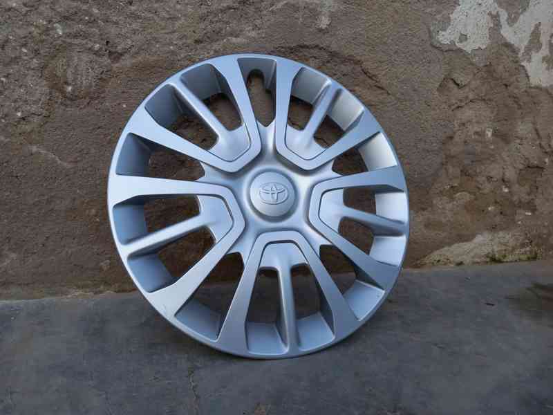 Poklice Toyota, 9810850077 - foto 3