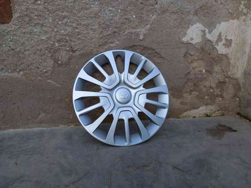 Poklice Toyota, 9810850077 - foto 4