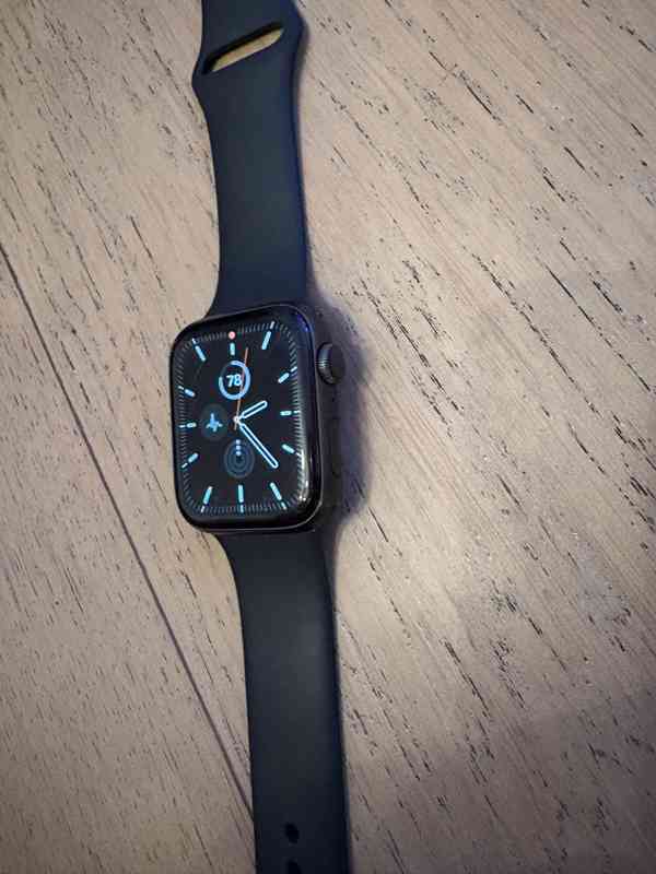 Apple Watch 6 Black 44mm - foto 4