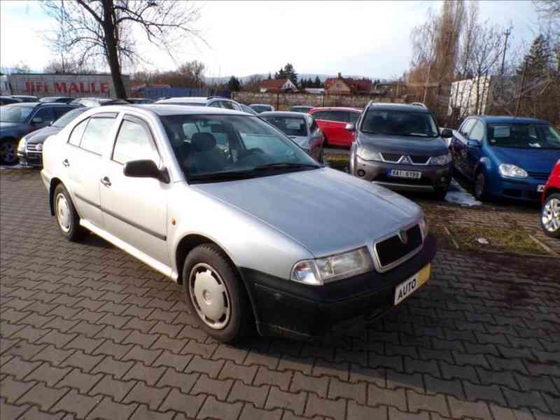 Škoda Octavia 1,6 i EKO ZAPLACENO,1.MAJITEL - foto 1