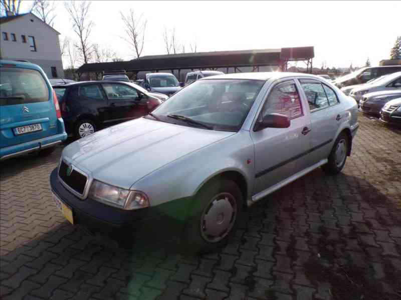 Škoda Octavia 1,6 i EKO ZAPLACENO,1.MAJITEL - foto 2