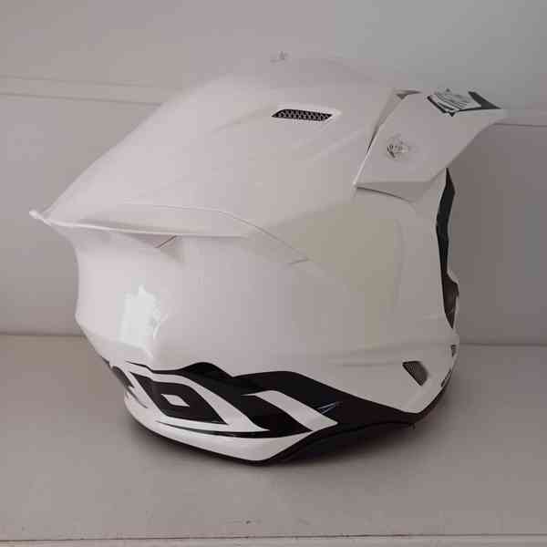 Motokrosová dětská přilba Airoh TWIST 3 Color - foto 4