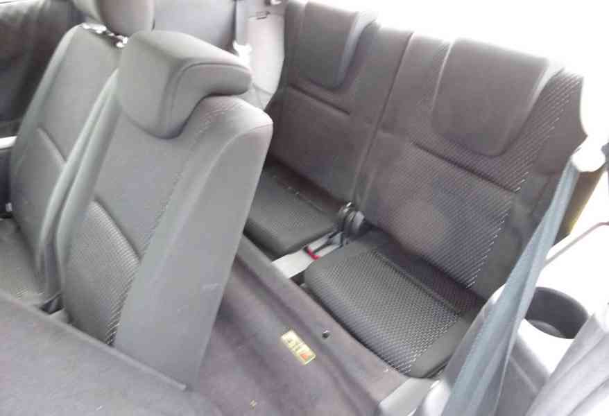 Toyota Corolla Verso 1.8 VVTI r.v.2009 (95 kw) - foto 18