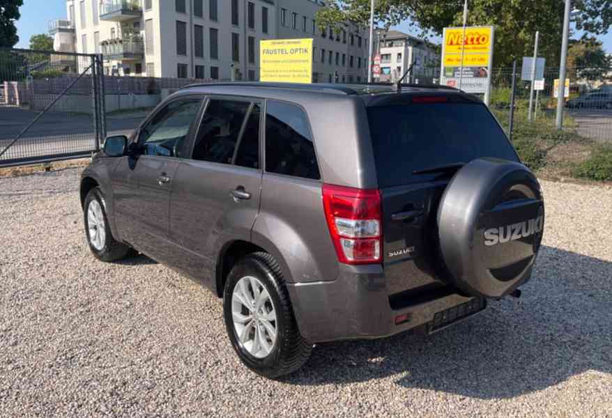 Suzuki Grand Vitara 2.4i Aut. Club benzín 124kw - foto 18