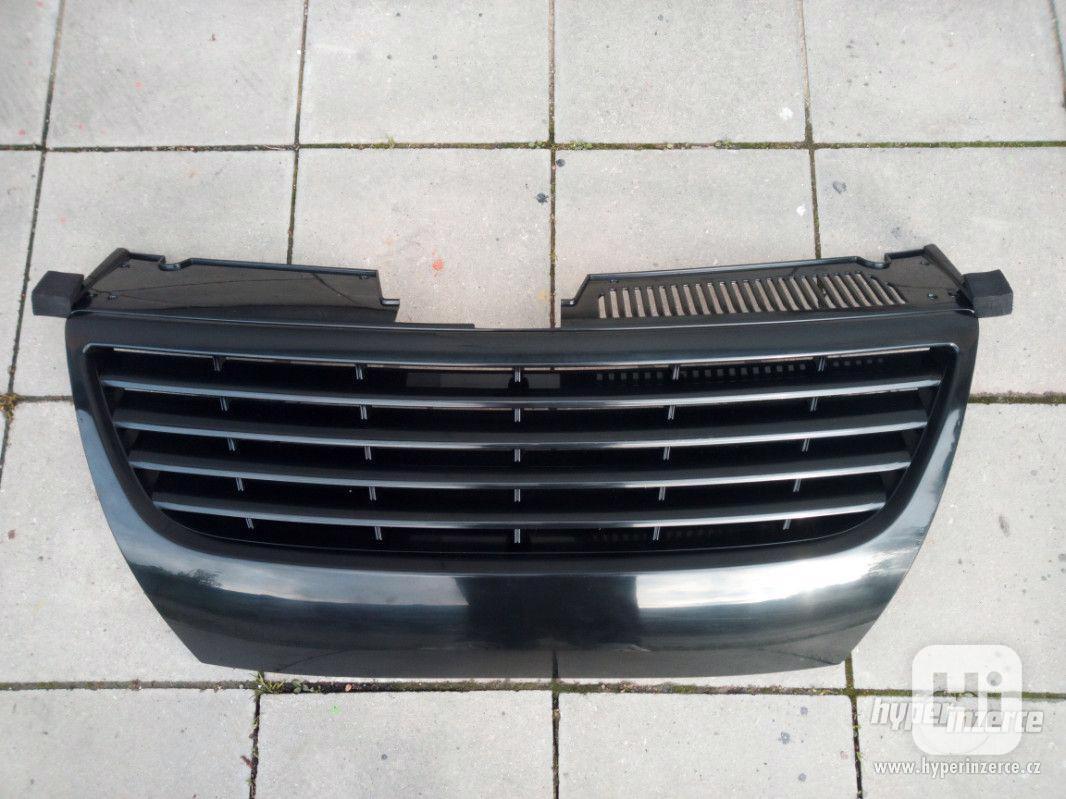 VW Passat B6 - černá maska bez znaku. - foto 1