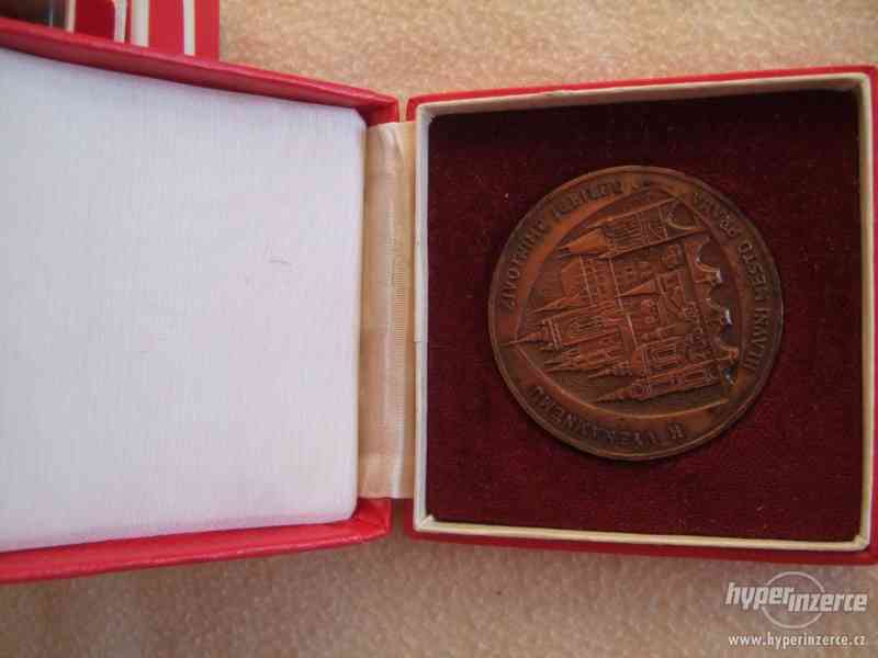Medaile – z 80.let. viz foto - foto 10