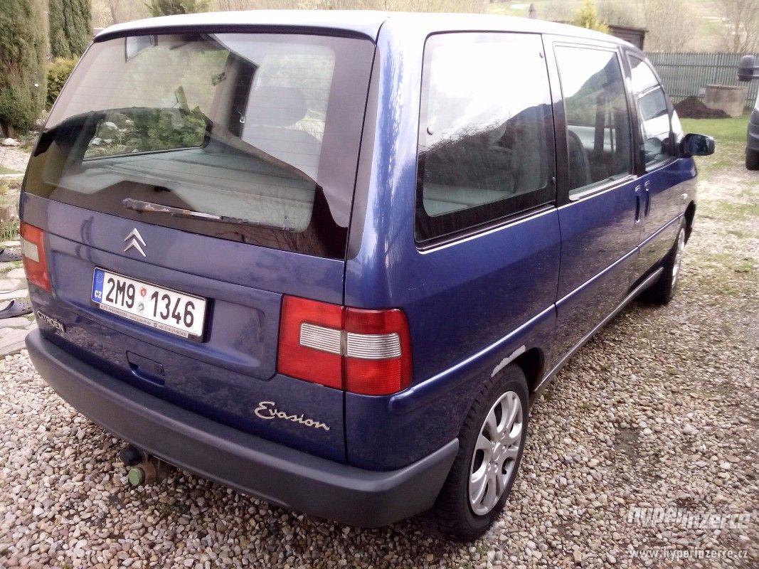 Чехлы citroen evasion