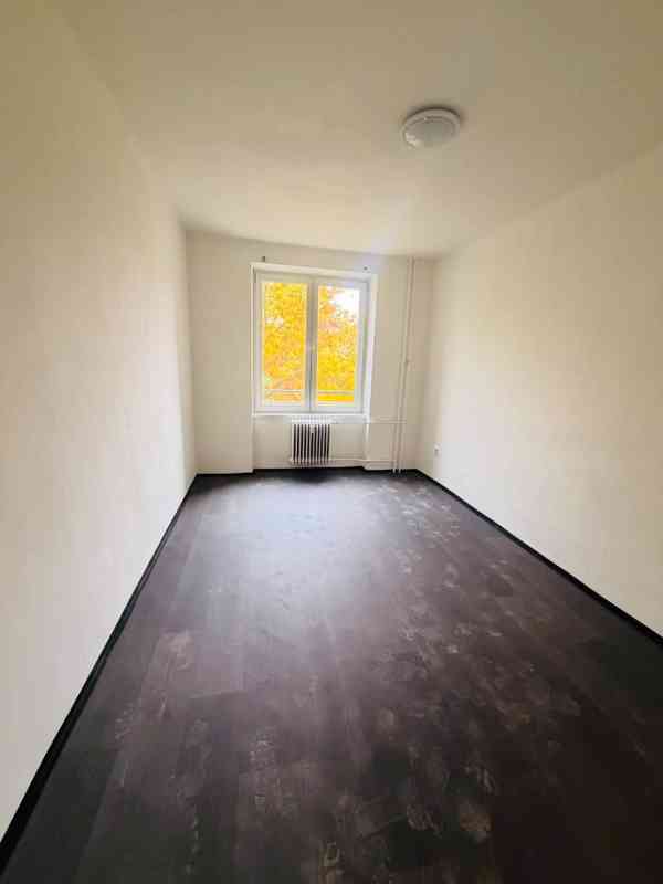 Prodej bytu 2+1 v OV v ulici Tř. Budovatelů bl. 93 - foto 2