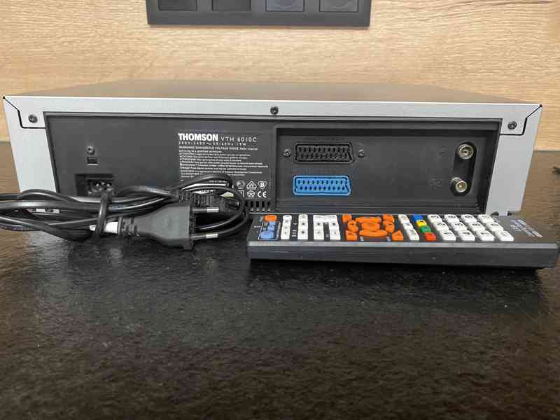 Videorekordér VHS THOMSON VTH6010C - foto 6