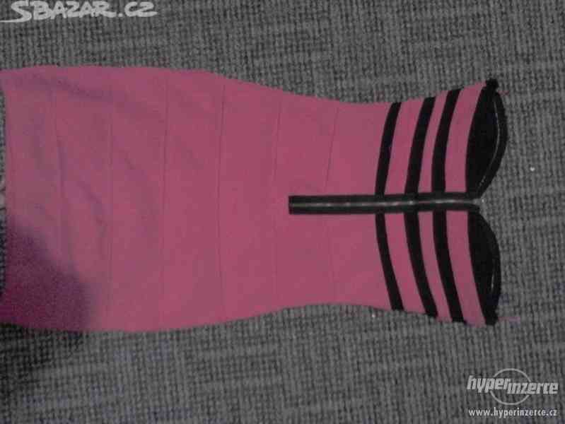 Růžovo černé šaty tally weijl - foto 2