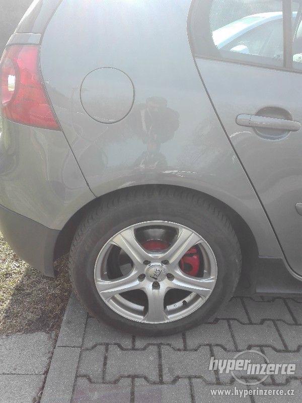 VW golf 5 GTI 2.0 TFSI, 147kw, 200hp, 1.majitel ČR - foto 2